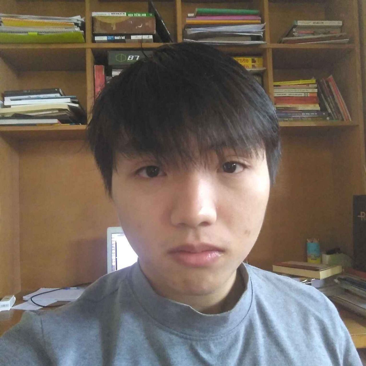 John Hoàng
